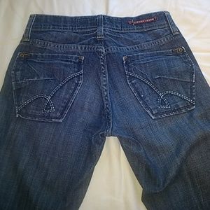 Vigoss (Hot Butt) Jeans Sz 27, Sz 3/4